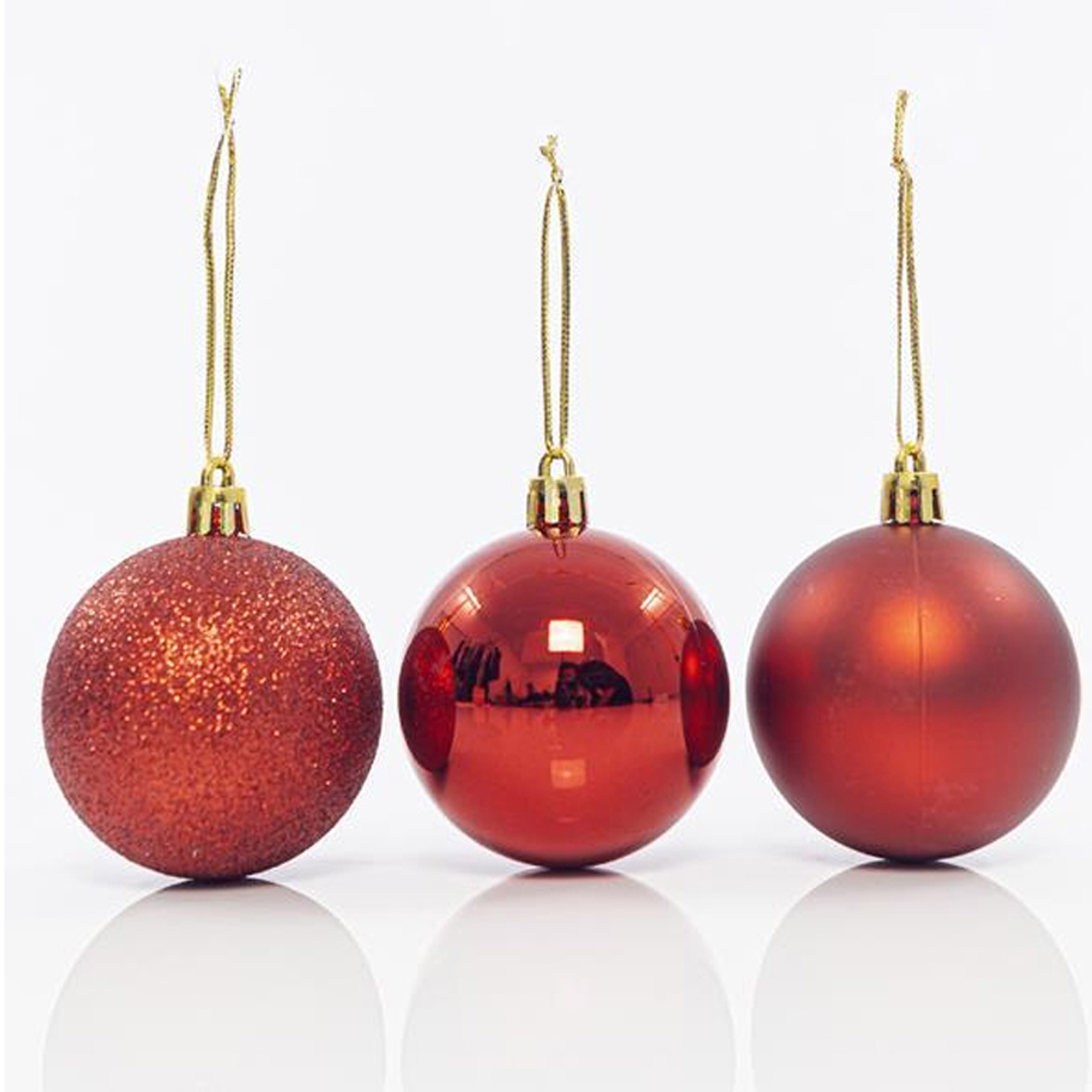 CHRISTMAS PLASTIC BALLS 6PCS