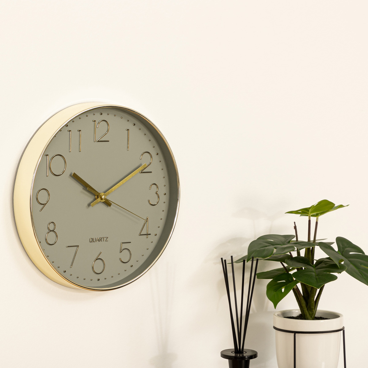 ATMOSPHERA 3D WALL CLOCK Ø30CM – GOLD DETAILS - Image 6