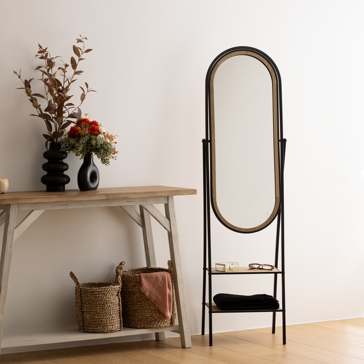 MIRROR ON STAND 160X44CM WITH 2 SHELVES - Image 4